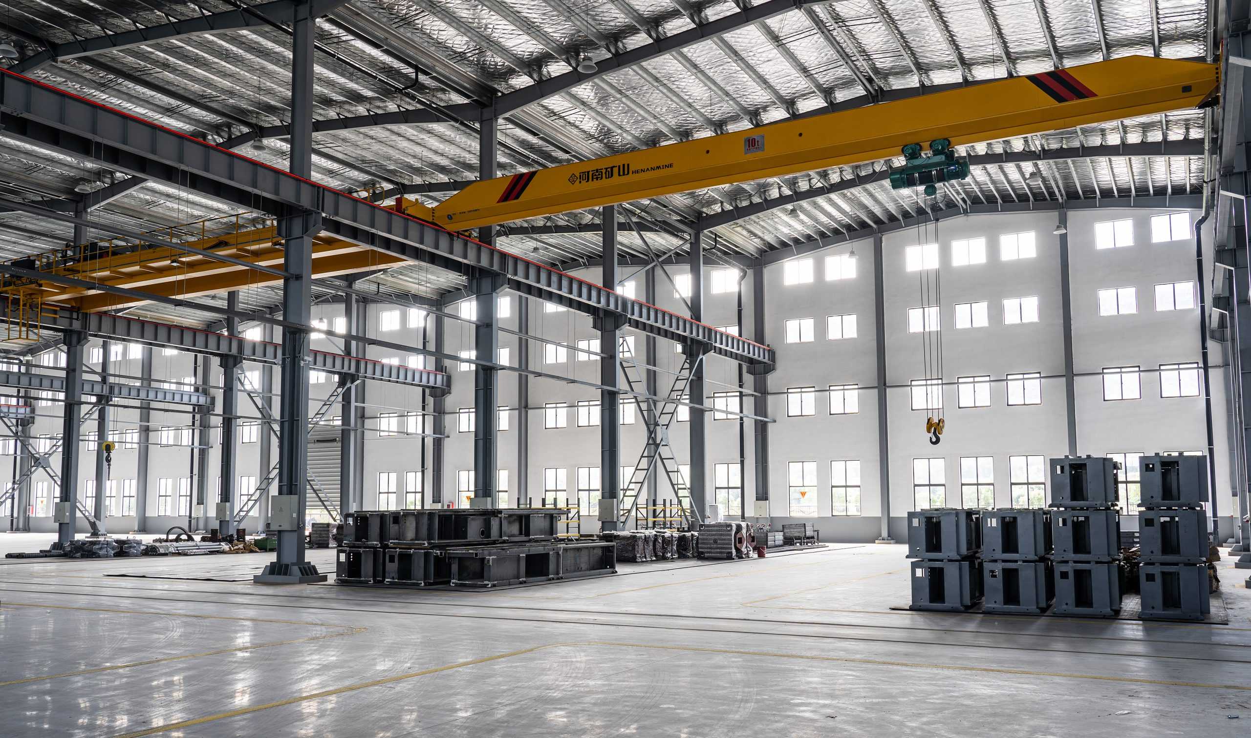 molding machine factory