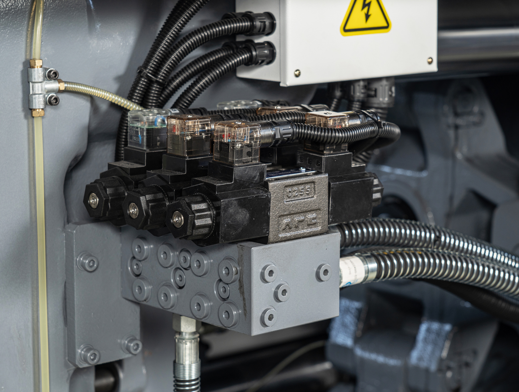 M8 Hydraulic Unit
